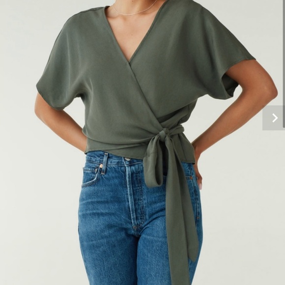 VETTA Tops - Vetta olive green converter tie blouse Medium